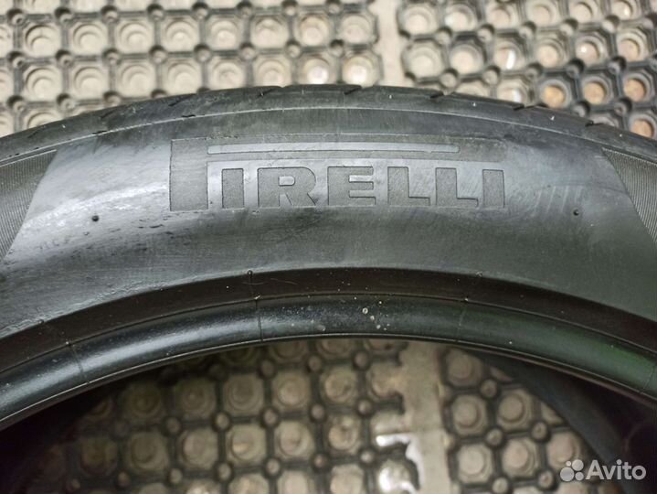 Pirelli P Zero 285/40 R22