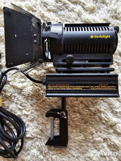 Галогенный осветитель Dedolight dlhm4-300E