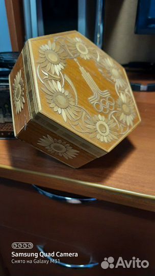 Шкатулка деревянная