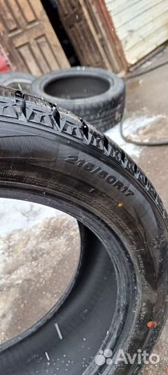 Roadstone Winguard 215/50 R17