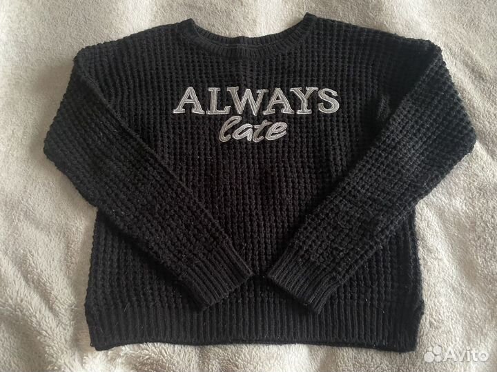 Свитер женский черный