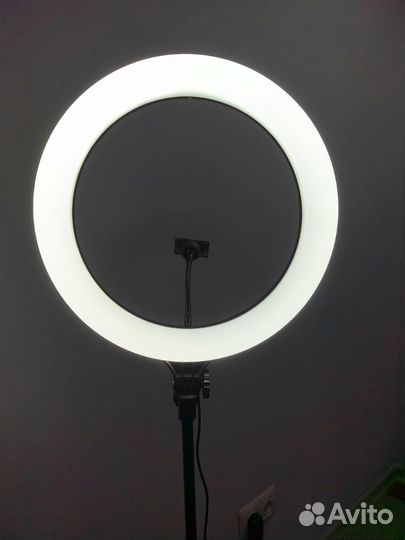 Кольцевая лампа 36 см