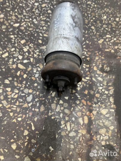 Пневмостойка передняя Range Rover Sport L320 05