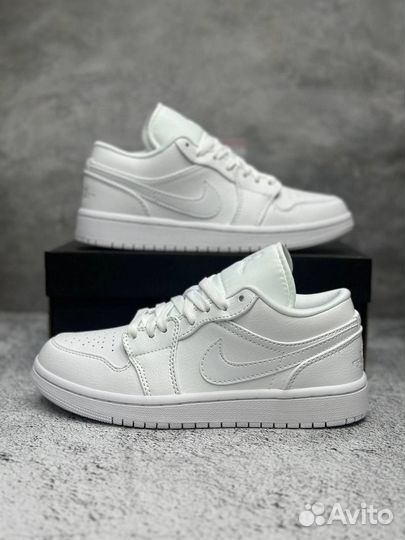 Nike Air Jordan 1 Low White