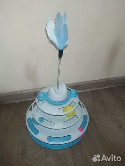 Интерактивная игрушка-пирамидка для котов и кошек