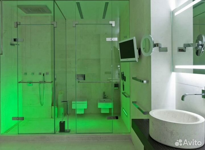 Стеклянная перегородка