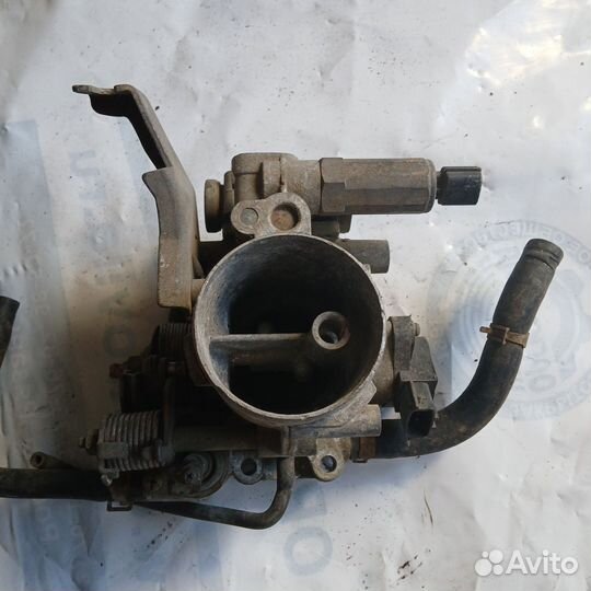 Дроссельная заслонка Nissan Almera N15