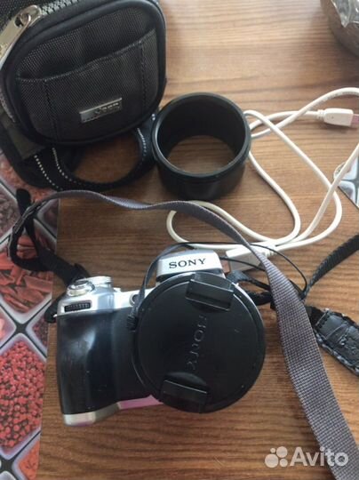 Цифровой фотоапарат Sony Cuber-shot dsс-H1