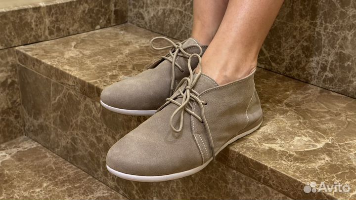 Замшевые ботинки новые