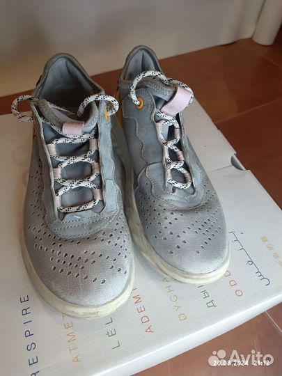 Кроссовки Ecco 34 для девочки