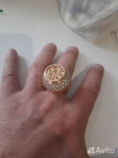 Золотое кольцо мужское перстень