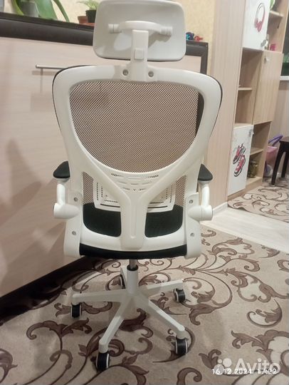 Компьютерное кресло новое