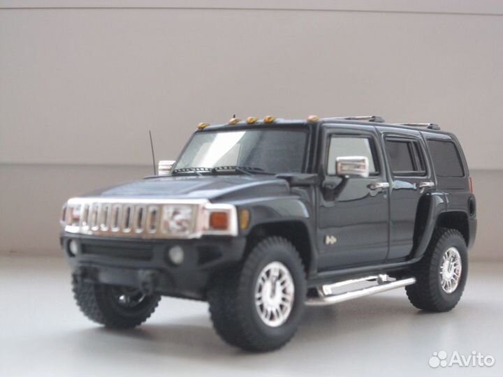 1/43 Hummer H3, hmmwv M-1025, Range Rover L405
