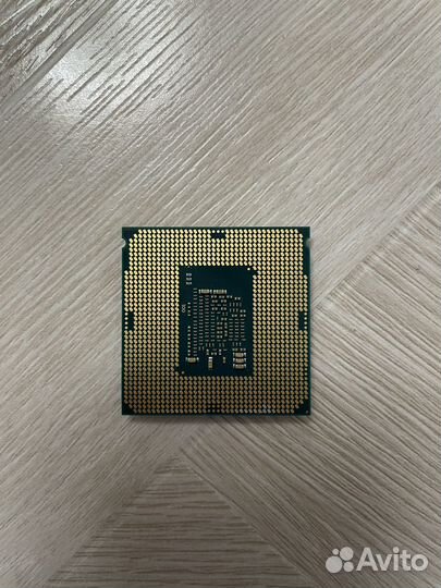 Процессор Intel Core i3 6100