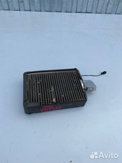 Радиатор кондиционера салона Nissan Serena C24