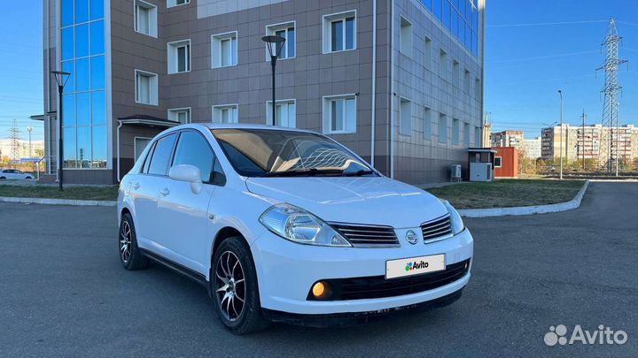 Nissan Tiida 1.5 AT, 2005, 275 000 км