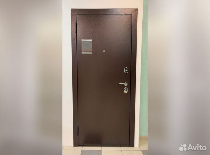 Входная дверь новая от производителя
