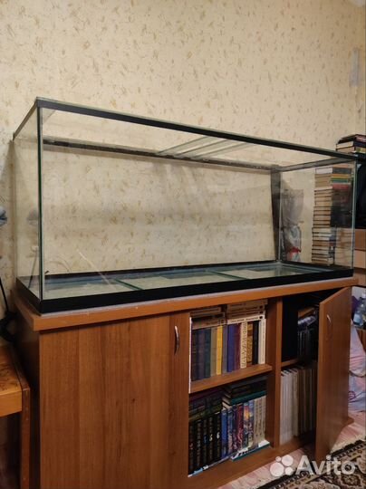 Аквариум с тумбой