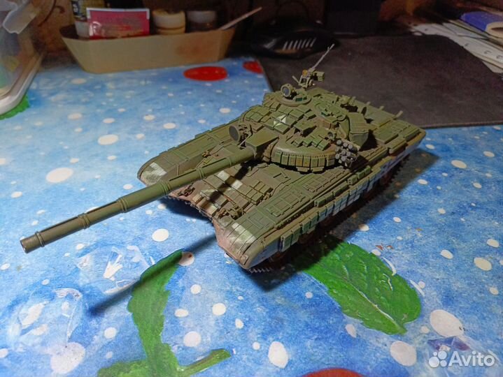 Модель танка Т-72б в масштабе 1/35