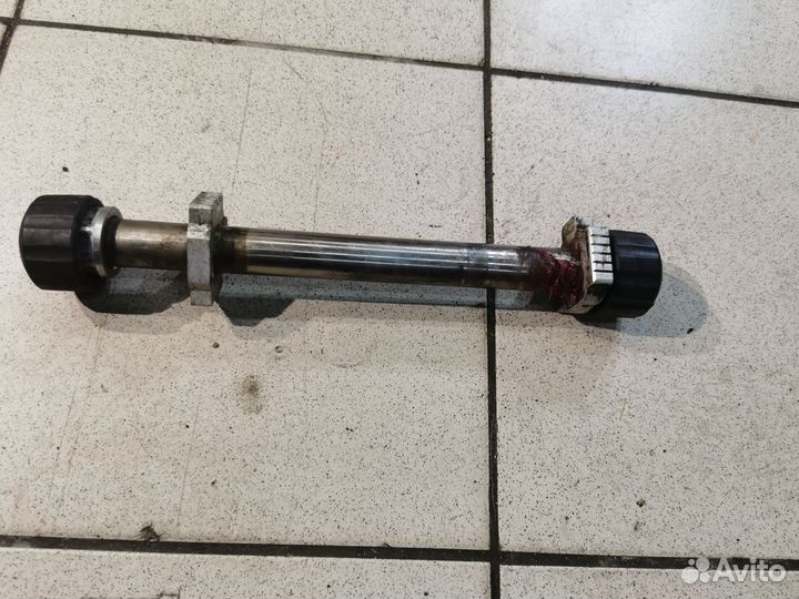 Ось задняя KTM duke 690