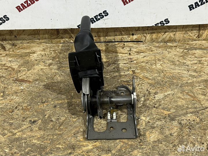 Рычаг стояночного тормоза Ford Mondeo IV 4