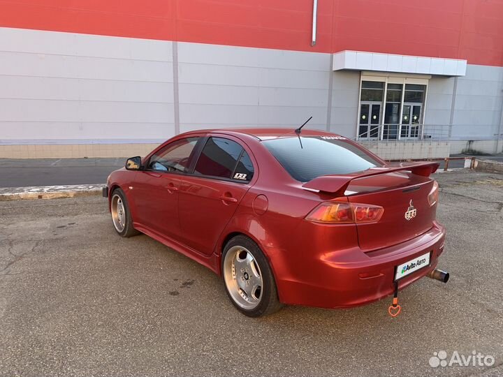 Mitsubishi Lancer 1.5 МТ, 2008, 300 000 км