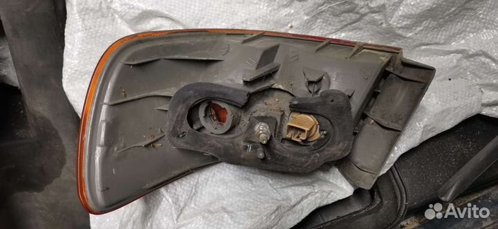 Фонарь левый Toyota corona premio 210