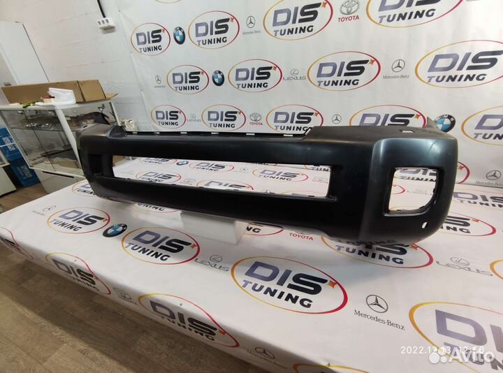 Бампер на Toyota Land cruiser 200с 12-15гОригинал