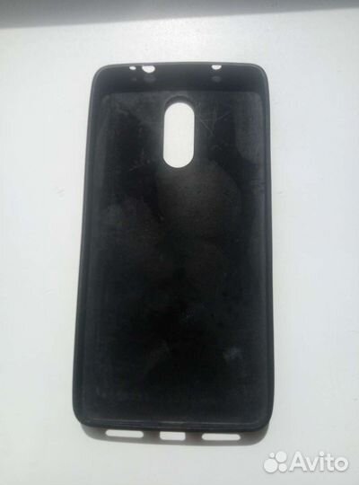 Чехлы на телефон