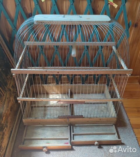 Элегантная крепкая клетка для птиц