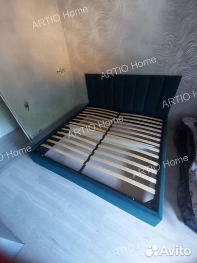 Дизайнерская кровать