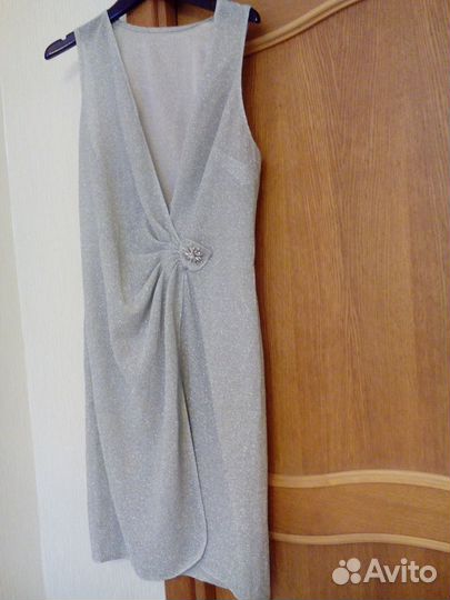 Платье нарядное серебристое новогоднее вечернее