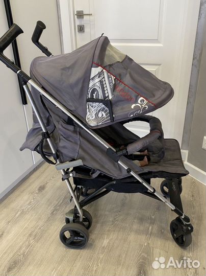 Прогулочная коляска трость
