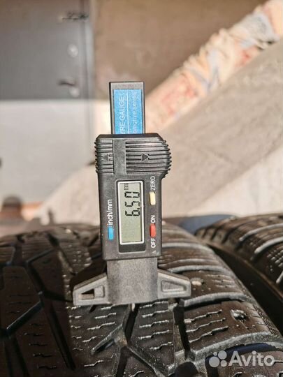 Nokian Tyres Hakkapeliitta 7 215/65 R16