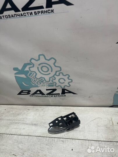 Ручка передней левой двери Toyota RAV 4 3