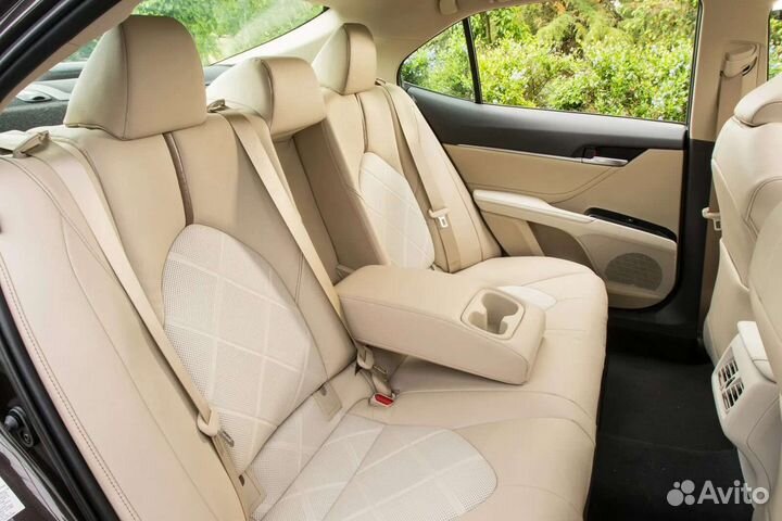 Аренда Тойота камри 70 по Крыму