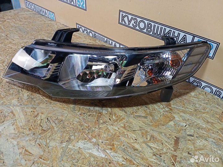 Фара левая Kia Cerato (09-12г) седан черная М/К