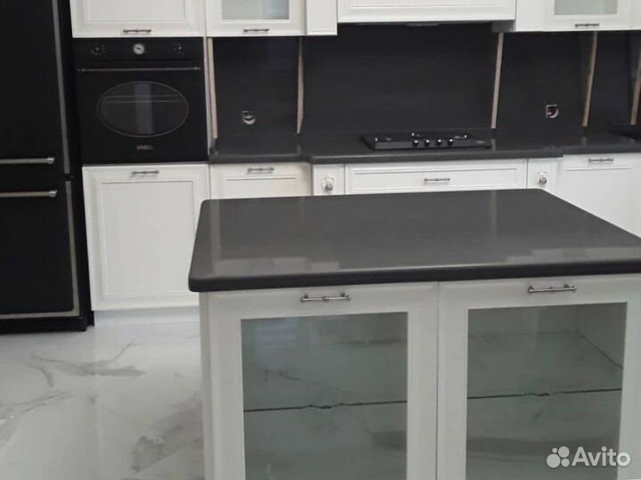 Столешница для кухни из камня Staron Quarry 350х60