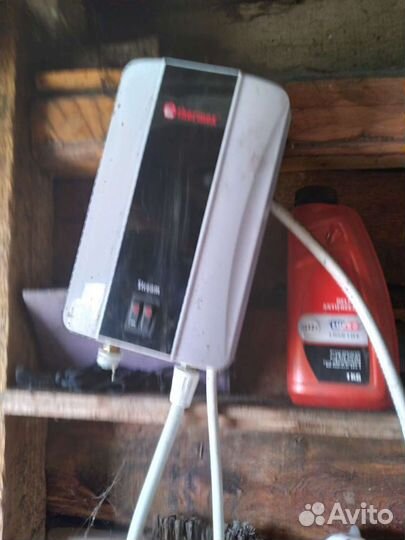 Водонагреватель,рабочий два раза пользовался