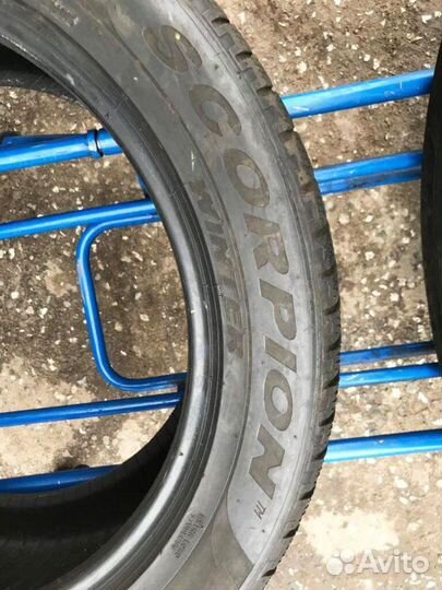 Pirelli Scorpion Winter 295/35 R21