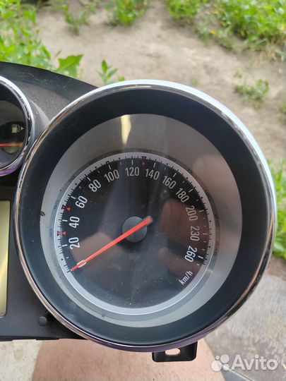 Панель приборов Opel Astra J, Zafira C