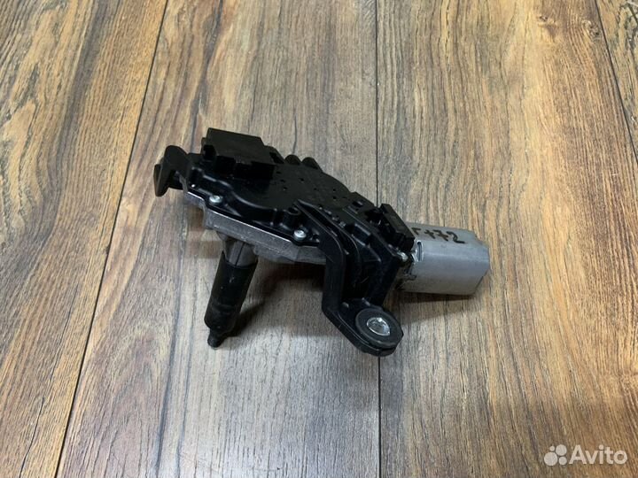 VW Golf Plus Моторчик стеклоочистителя задний