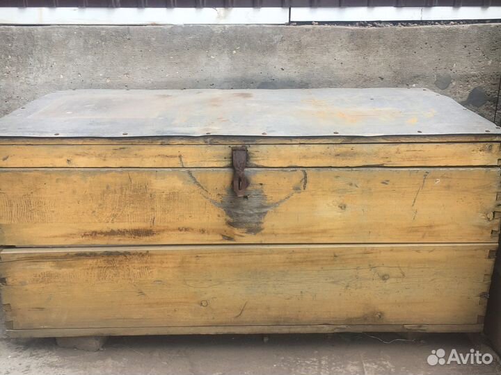 Сундук деревянный большой