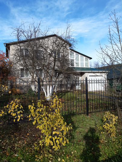 Коттедж 190 м² на участке 27,7 сот.