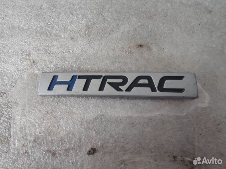 Эмблема багажника задняя Hyundai Santa Fe 4