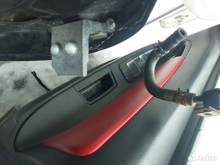 Дверные карты Geely MK Cross