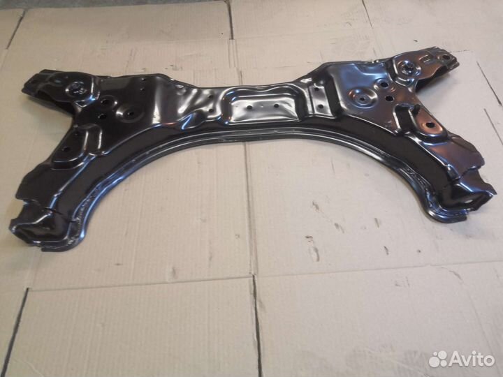 Подрамник передний Suzuki Liana RB21 RD31