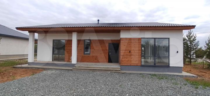 Коттедж 146 м² на участке 7 сот.