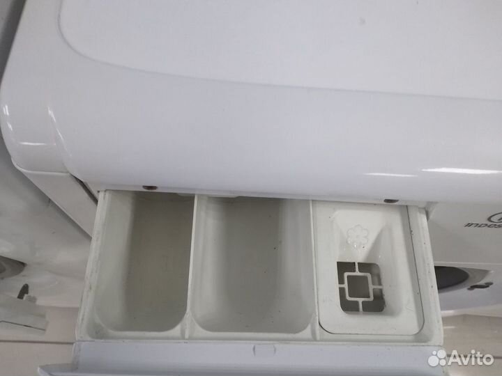 Стиральная машина Indesit 5кг Гарантия