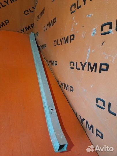 Усилитель бампера задний Toyota Mark Ii GX100